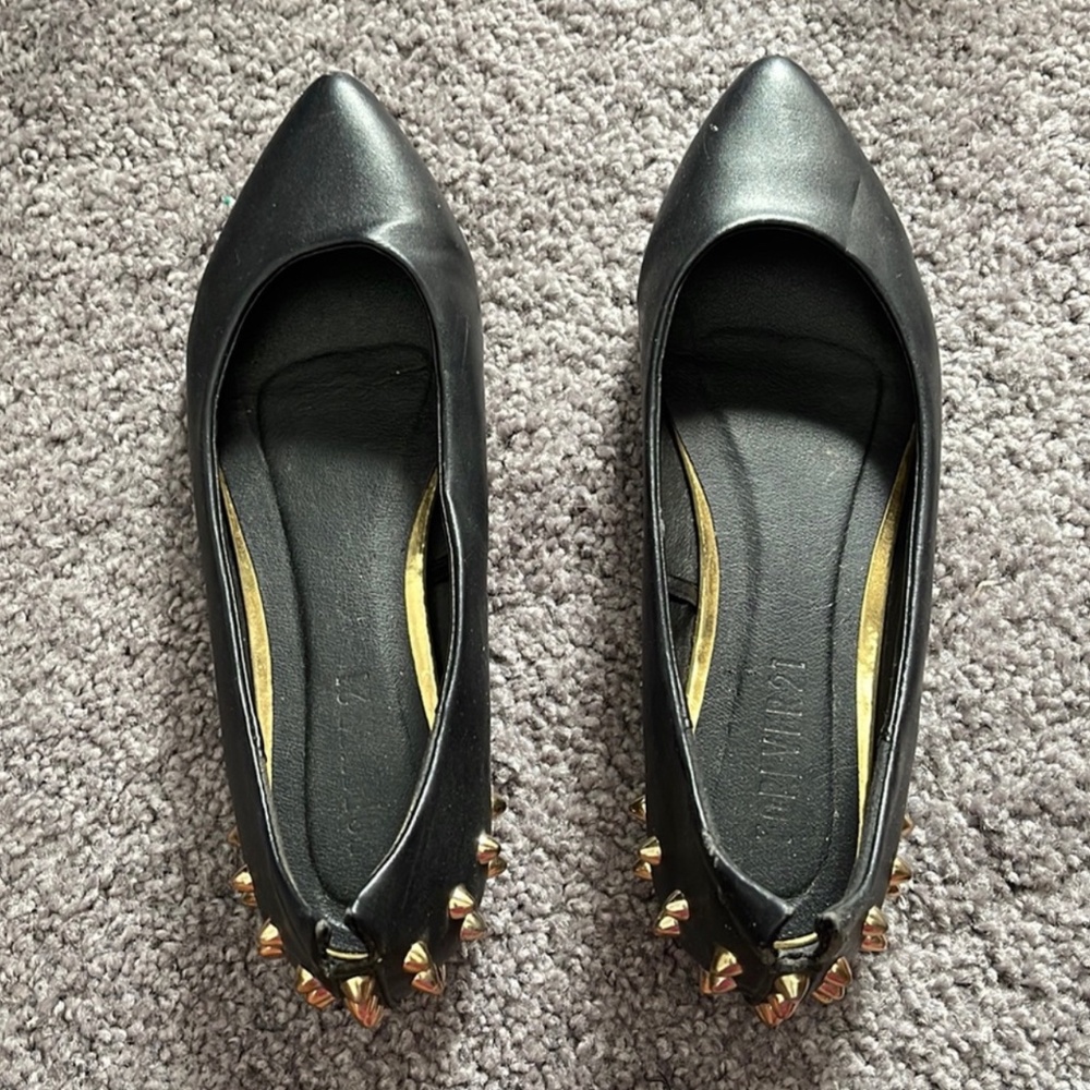 Ladies Forever 21 Studded Flats